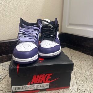 Nike Air Jordan 1 Retro High OG “Court Purple”.